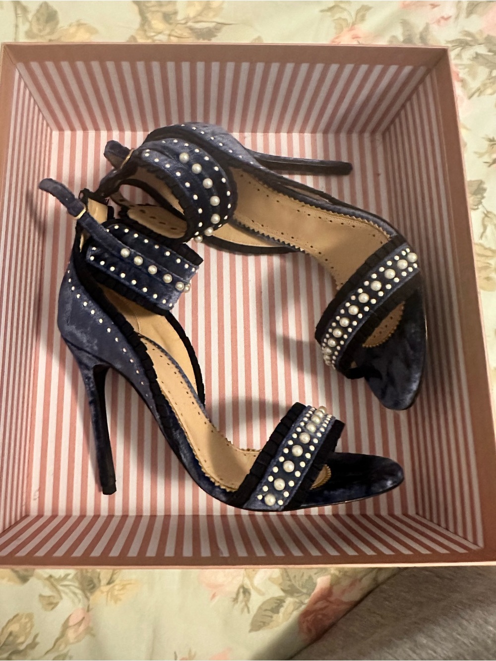 Louis Leeman heels